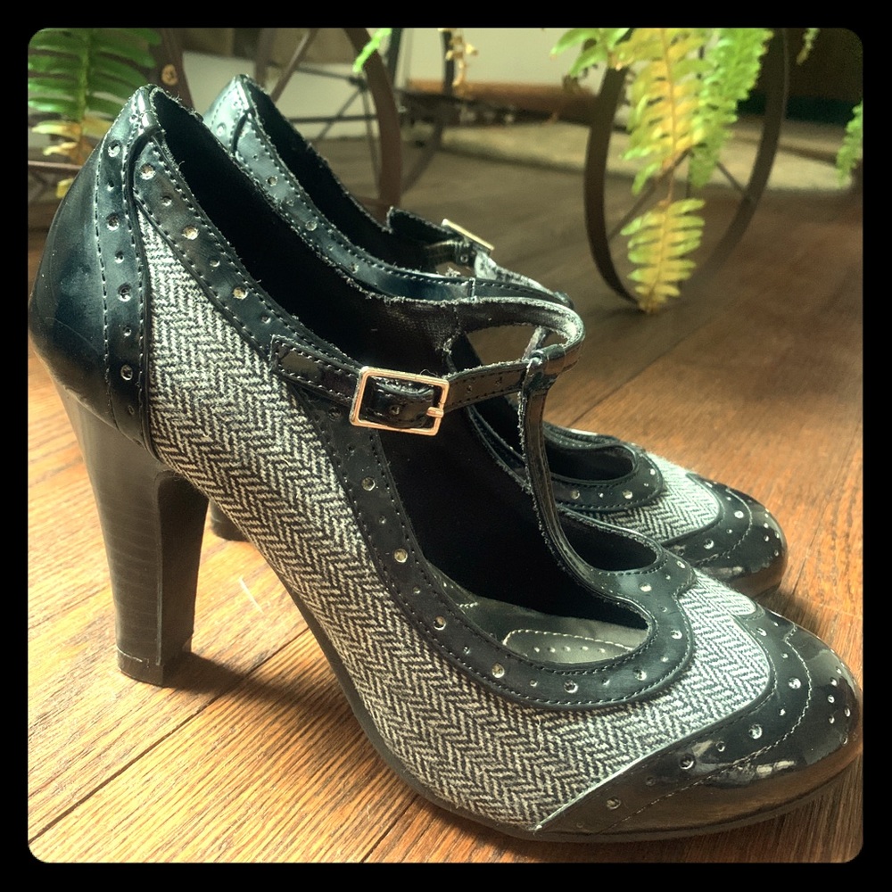 👠 Cute retro heels